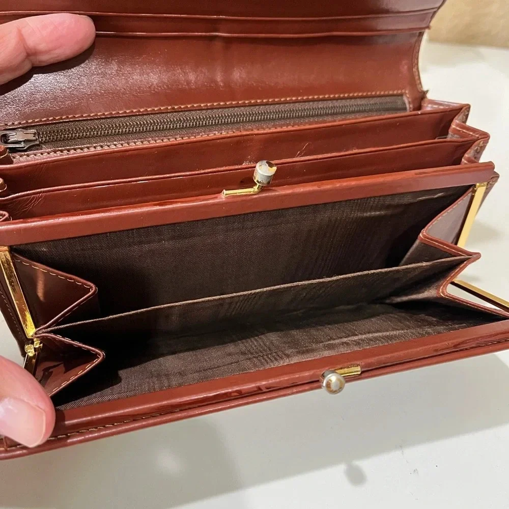 Burberrys Vintage Bifold Wallet
